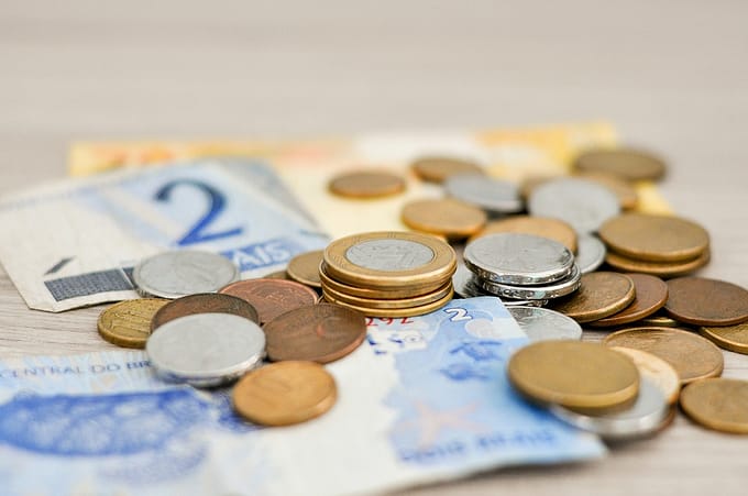 note and coins